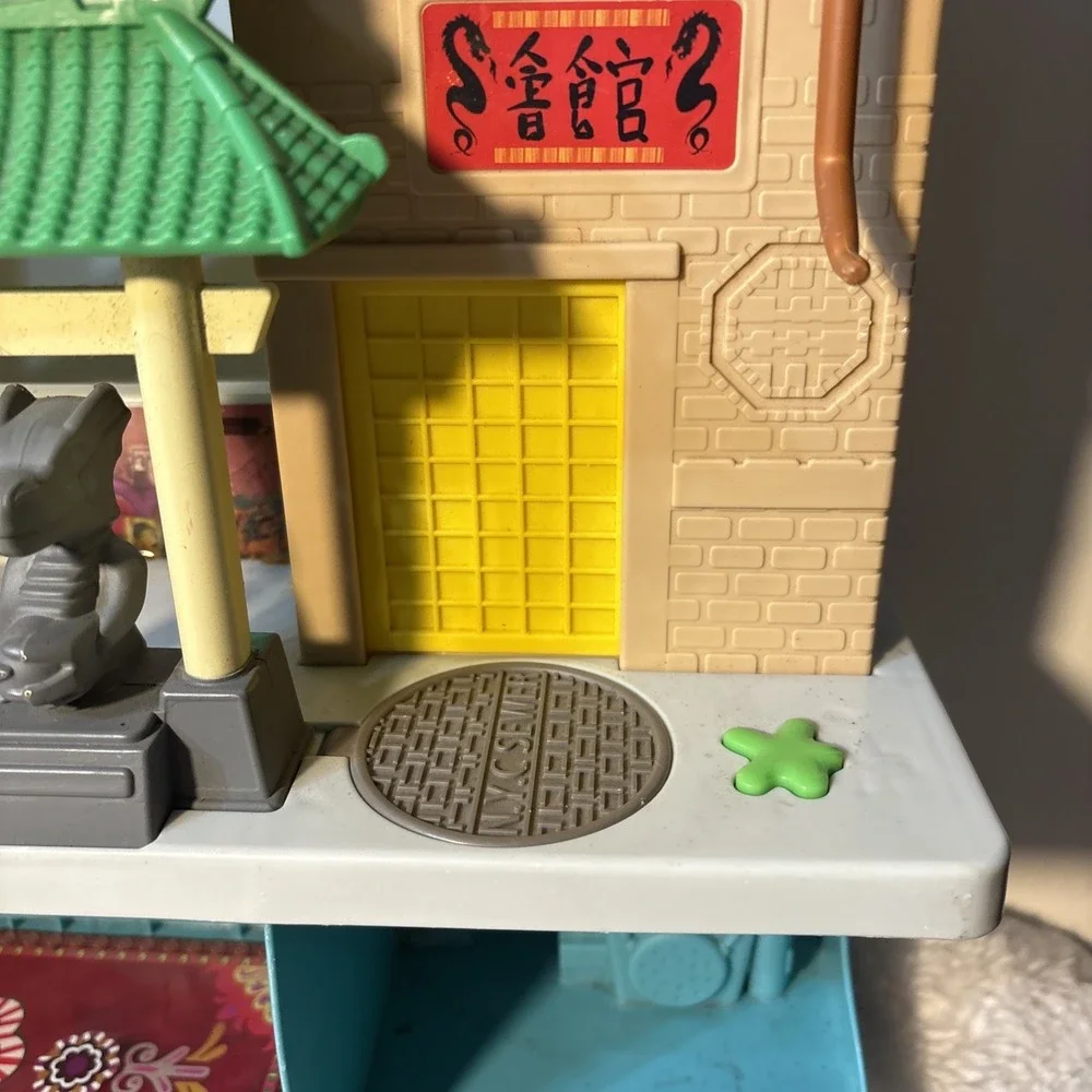 Imaginext Teenage Mutant Ninja Turtles  Chinatown Playset